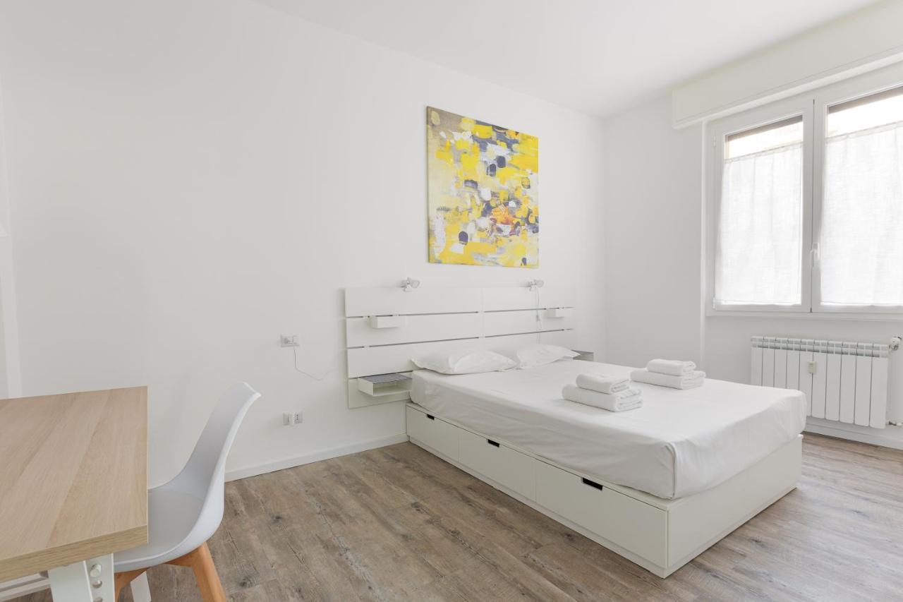 Cagnola Cozy Apartament With Balcony Milano Ngoại thất bức ảnh