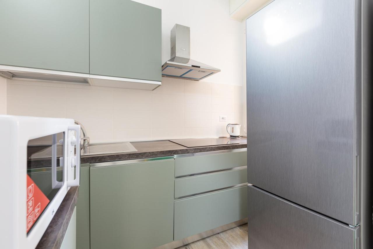Cagnola Cozy Apartament With Balcony Milano Ngoại thất bức ảnh